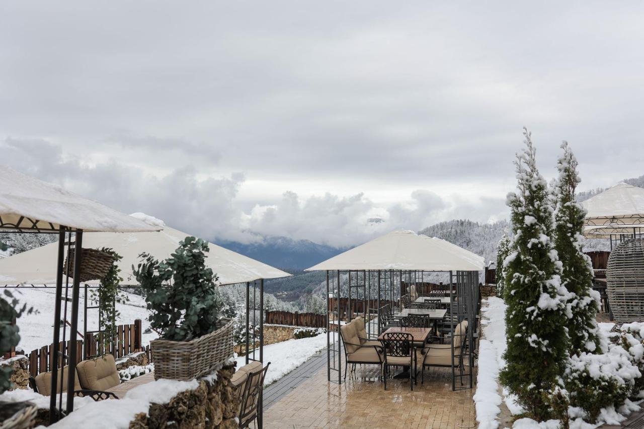 Alpine Castle Hotel Dilijan Exterior foto