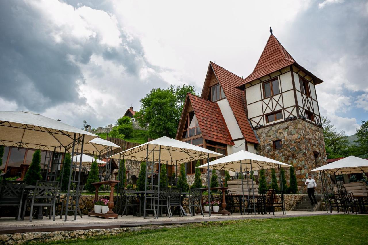 Alpine Castle Hotel Dilijan Exterior foto