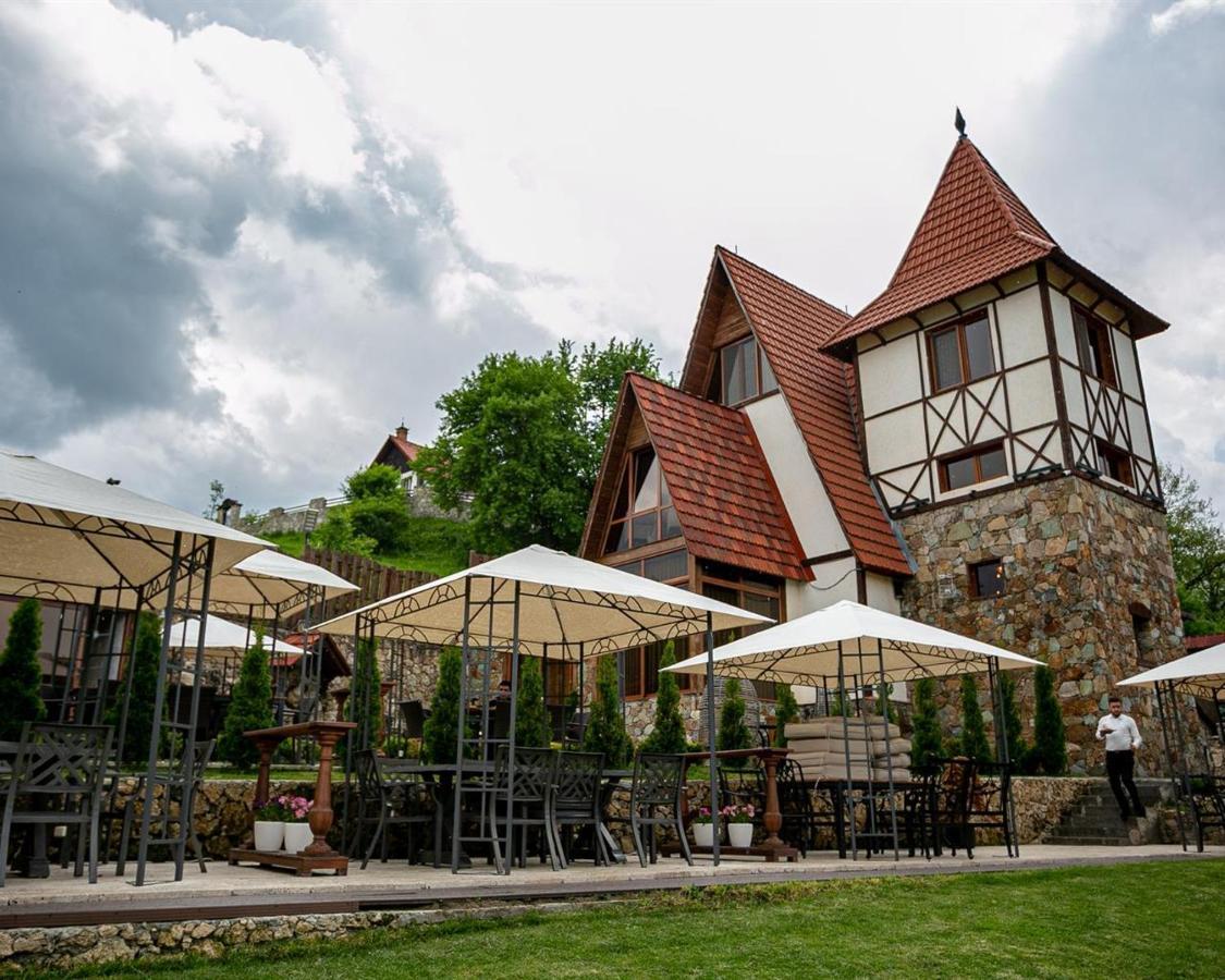 Alpine Castle Hotel Dilijan Exterior foto